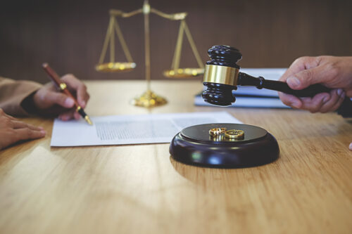 How a Creative Financial Advisor Can Keep You Out of Divorce Court